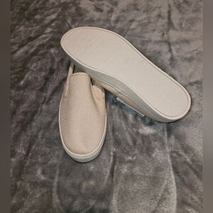 Old Navy Cream Canvas Slip-On Sneakers